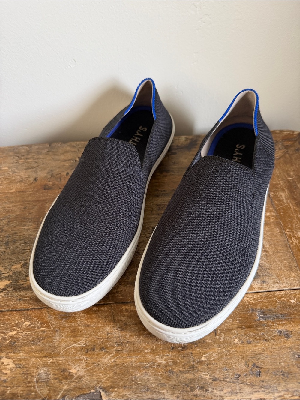 Rothy’s Slip-On Canvas Sneakers in Black with Blue Trim Size 8